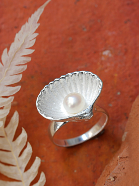 Half-Shell Ring