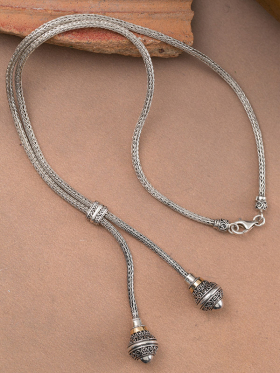 Claque Necklace