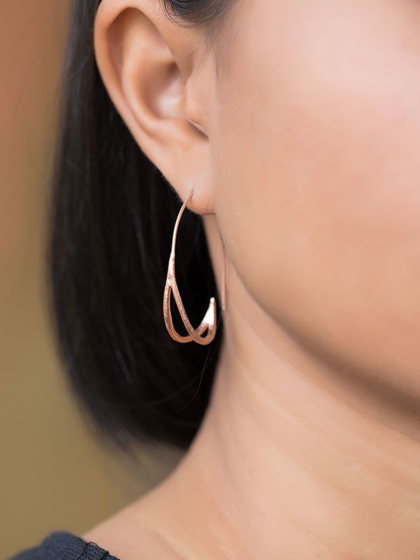 Zora Hoops