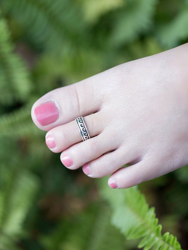 Ocean Waves Toe Ring