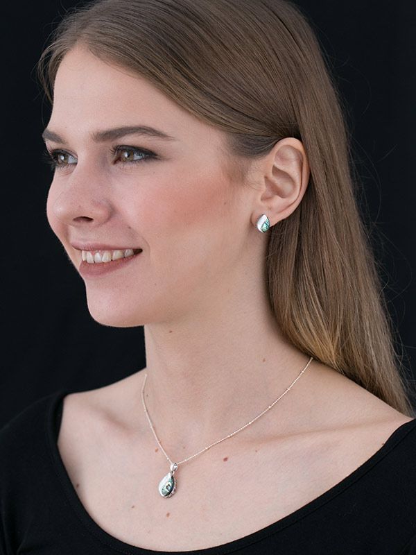 Shell Drops Earrings