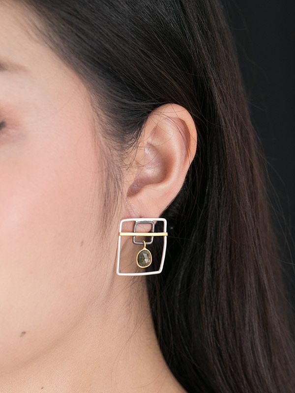 Dorado Studs