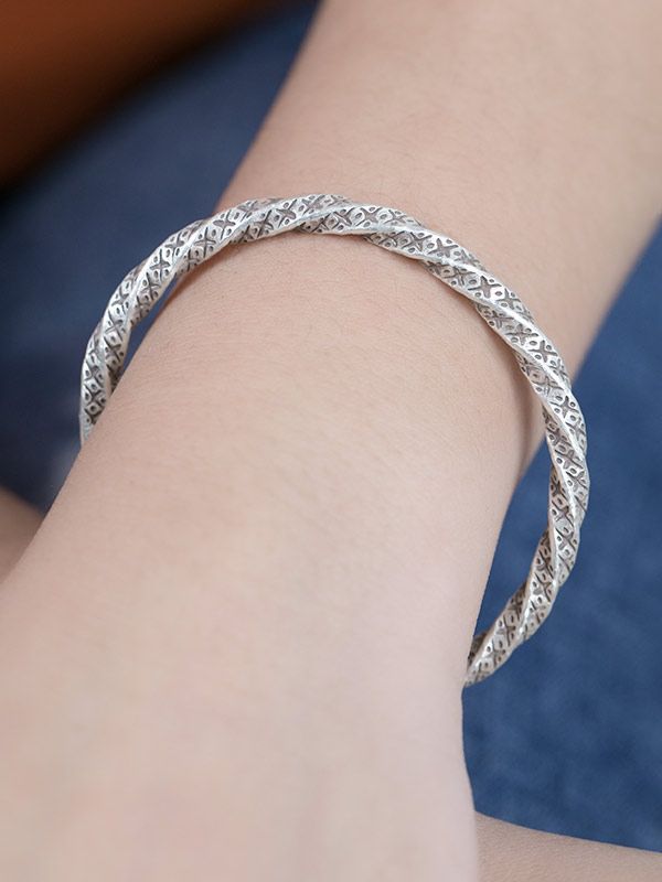 Twist Bracelet