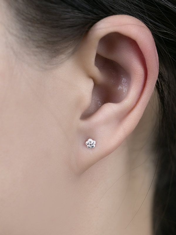Tiny Studs