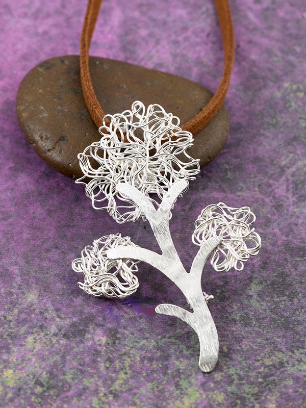 Vitae Brooch