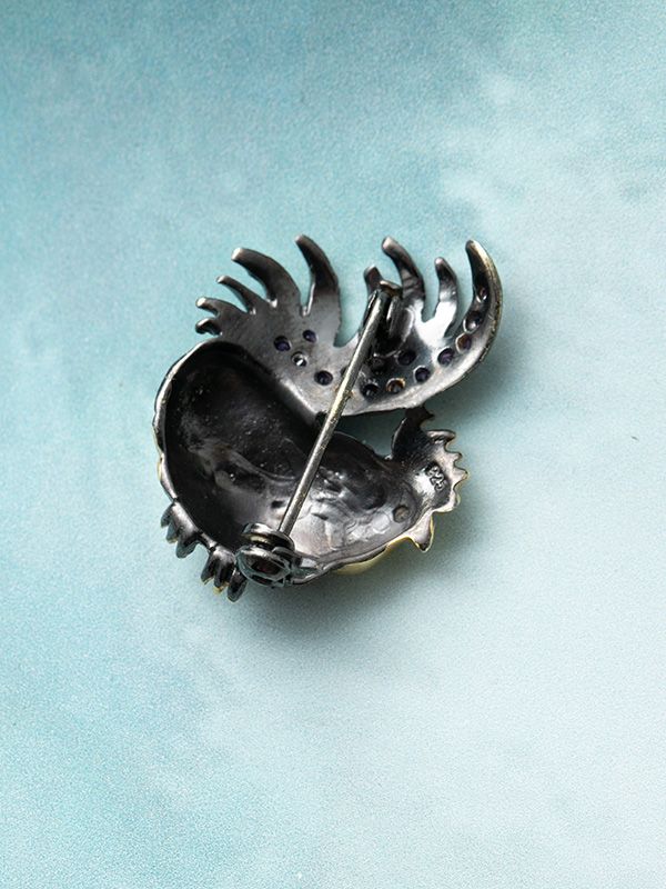 Bantam Brooch