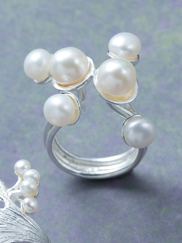 Pearlburst Ring