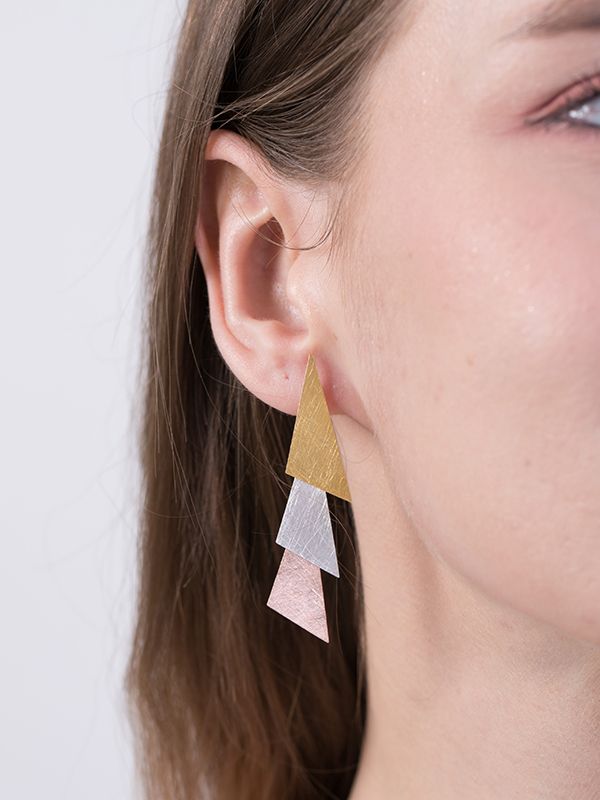 Angle Up Studs