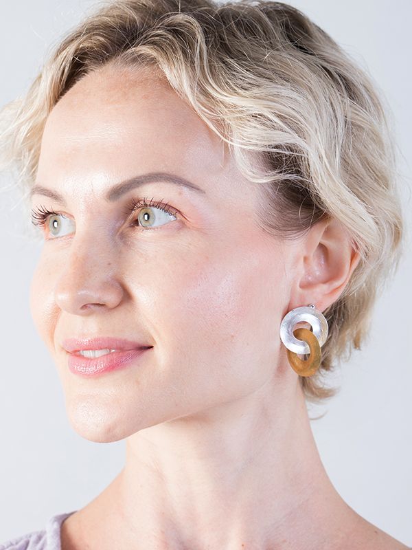 Interlock Studs