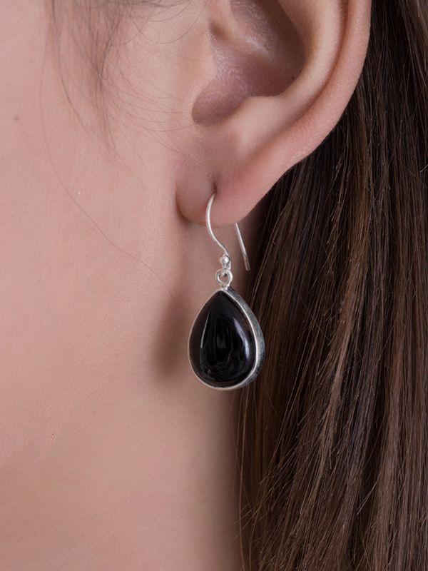 Kuro Earrings