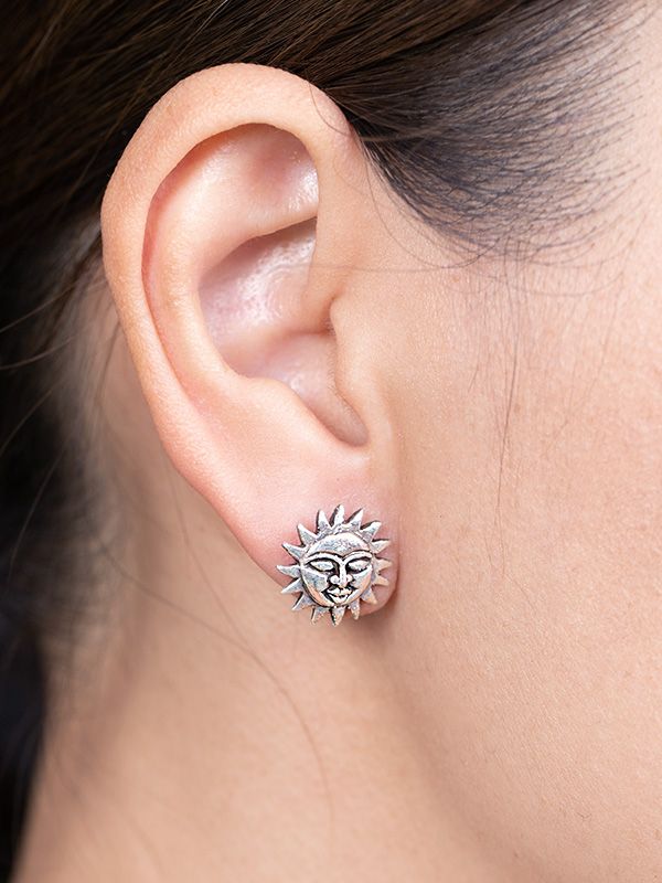 Cosmos Studs