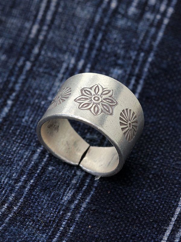 Flower Fossil Ring