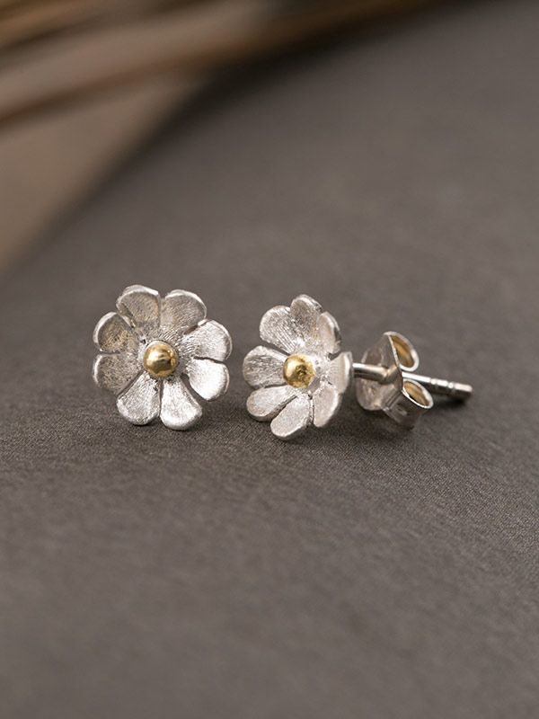 Vinca Studs