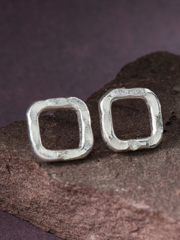 Porte Studs
