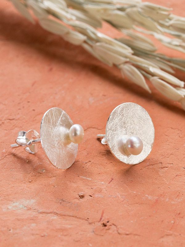 Platter Studs