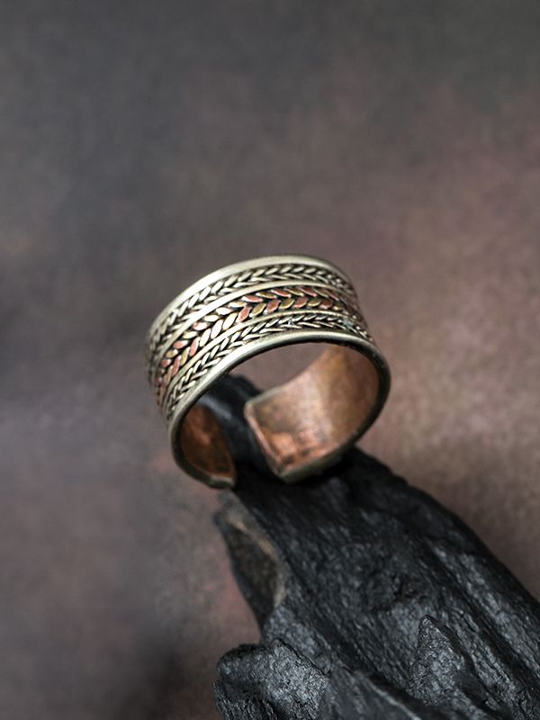Strands Ring