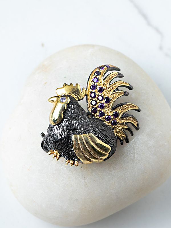 Bantam Brooch