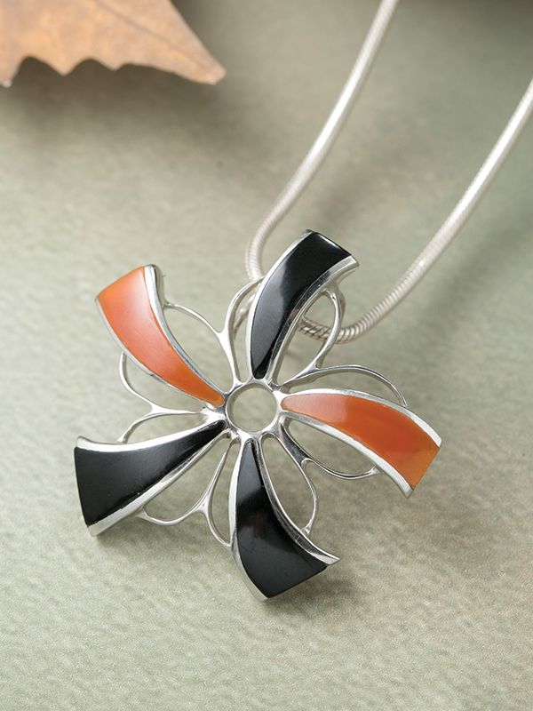 Daisywheel Pendant