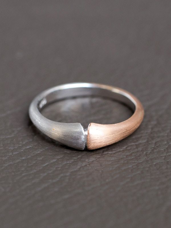 Trompetta Ring