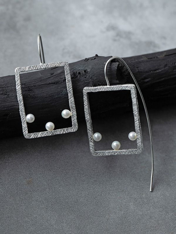 Peeking Earrings