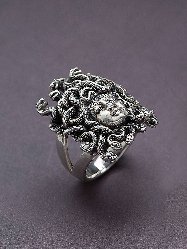 Medusa Ring
