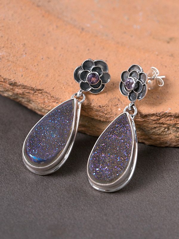 Hazel Studs