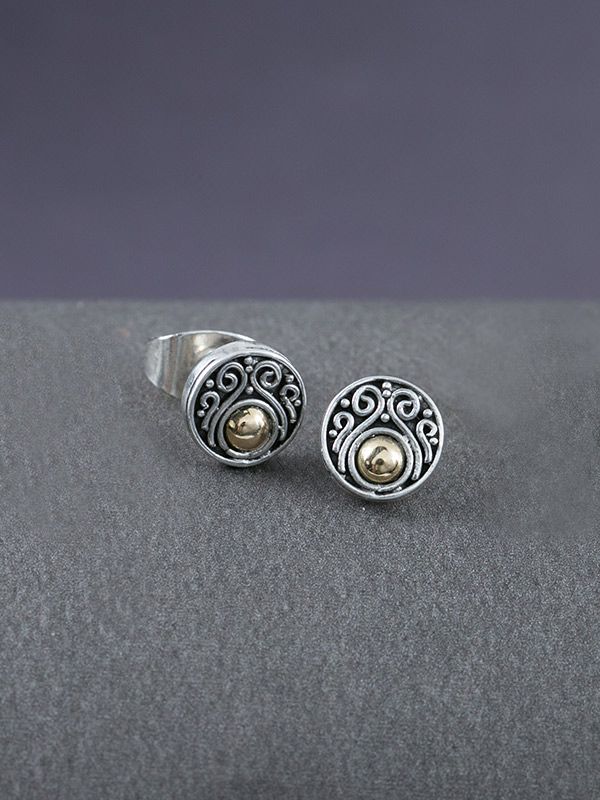 Finia Studs