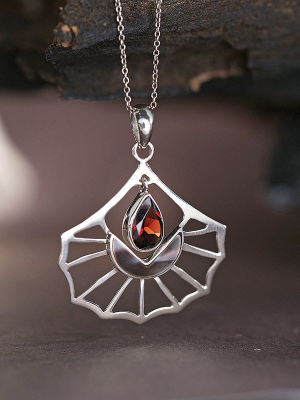 Redweb Pendant