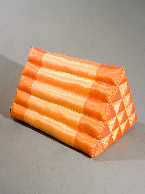 King Triangle Pillow Silklook